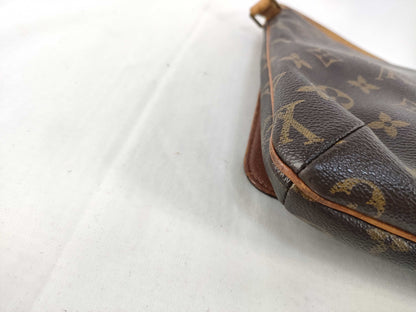 LOUIS VUITTON Monogram Musette Salsa Monogram Shoulder Bag