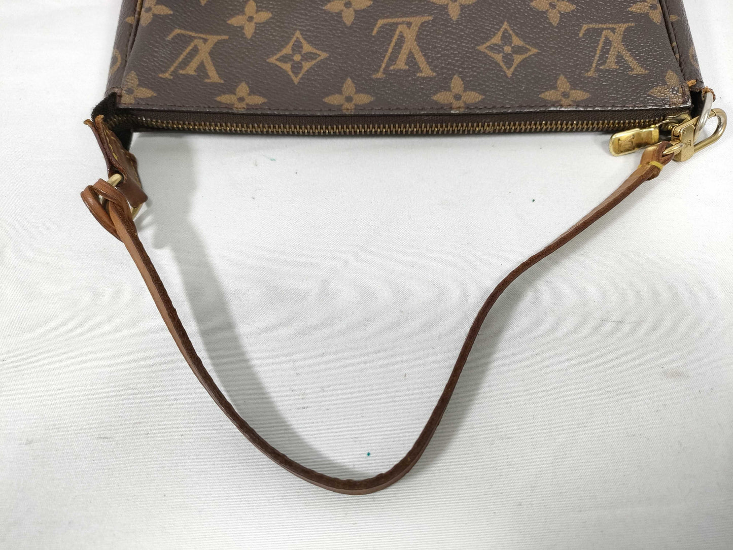 LOUIS VUITTON Monogram Louis Vuitton Pochette Accessoires AR0969 Pouch