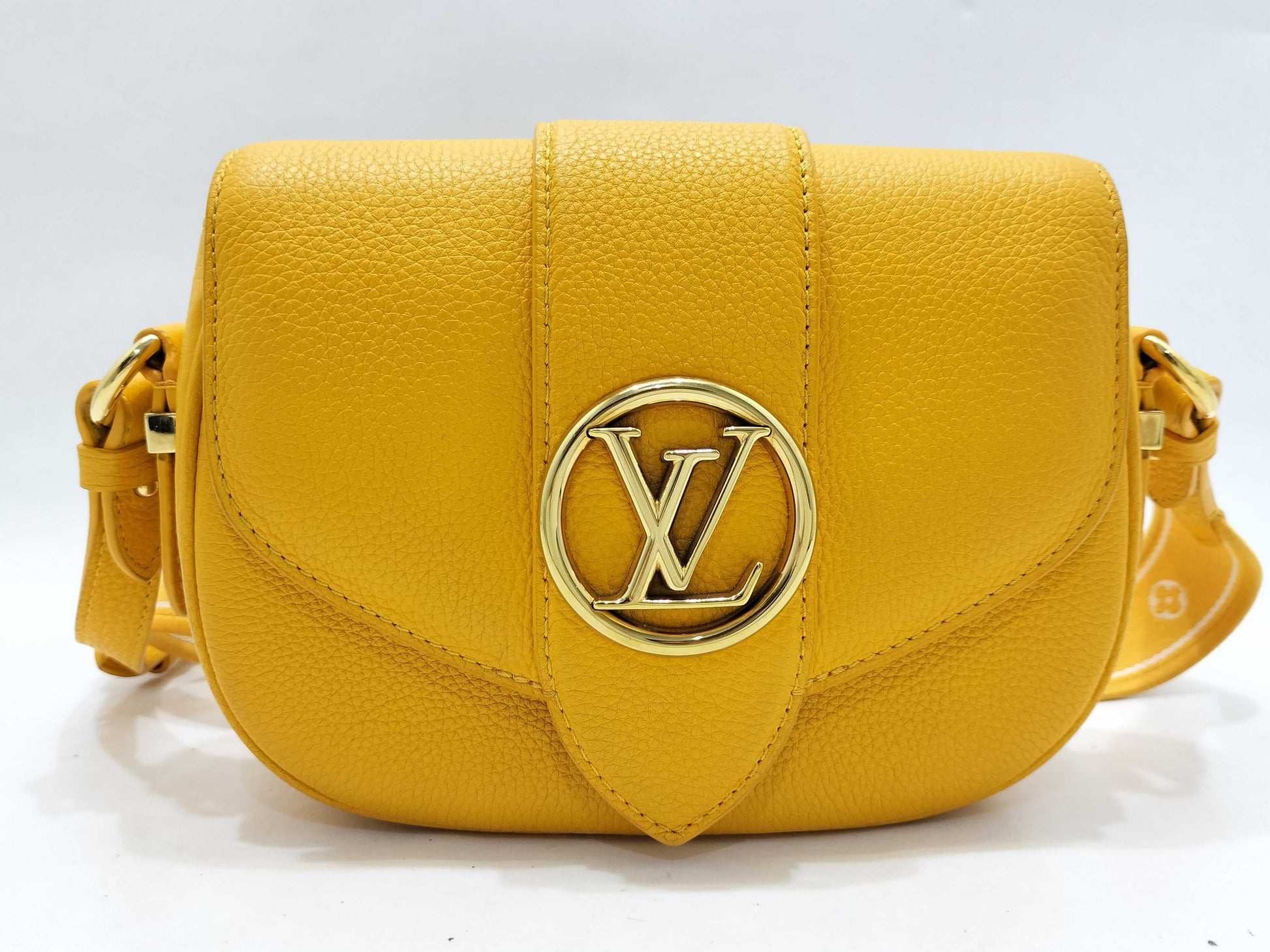 LOUIS VUITTON LOUIS VUITTON Louis Vuitton LV Logo Pont Neuf Soft PM Shoulder Bag M59290 Shoulder Bag
