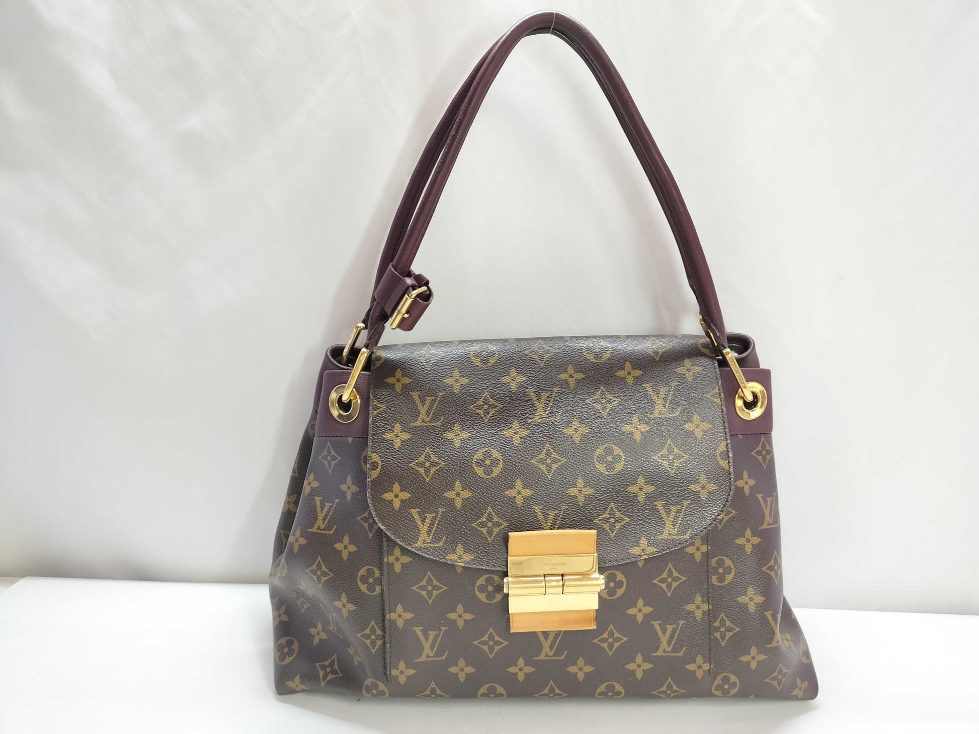 LOUIS VUITTON Monogram Louis Vuitton Monogram Shoulder Bag Shoulder Bag