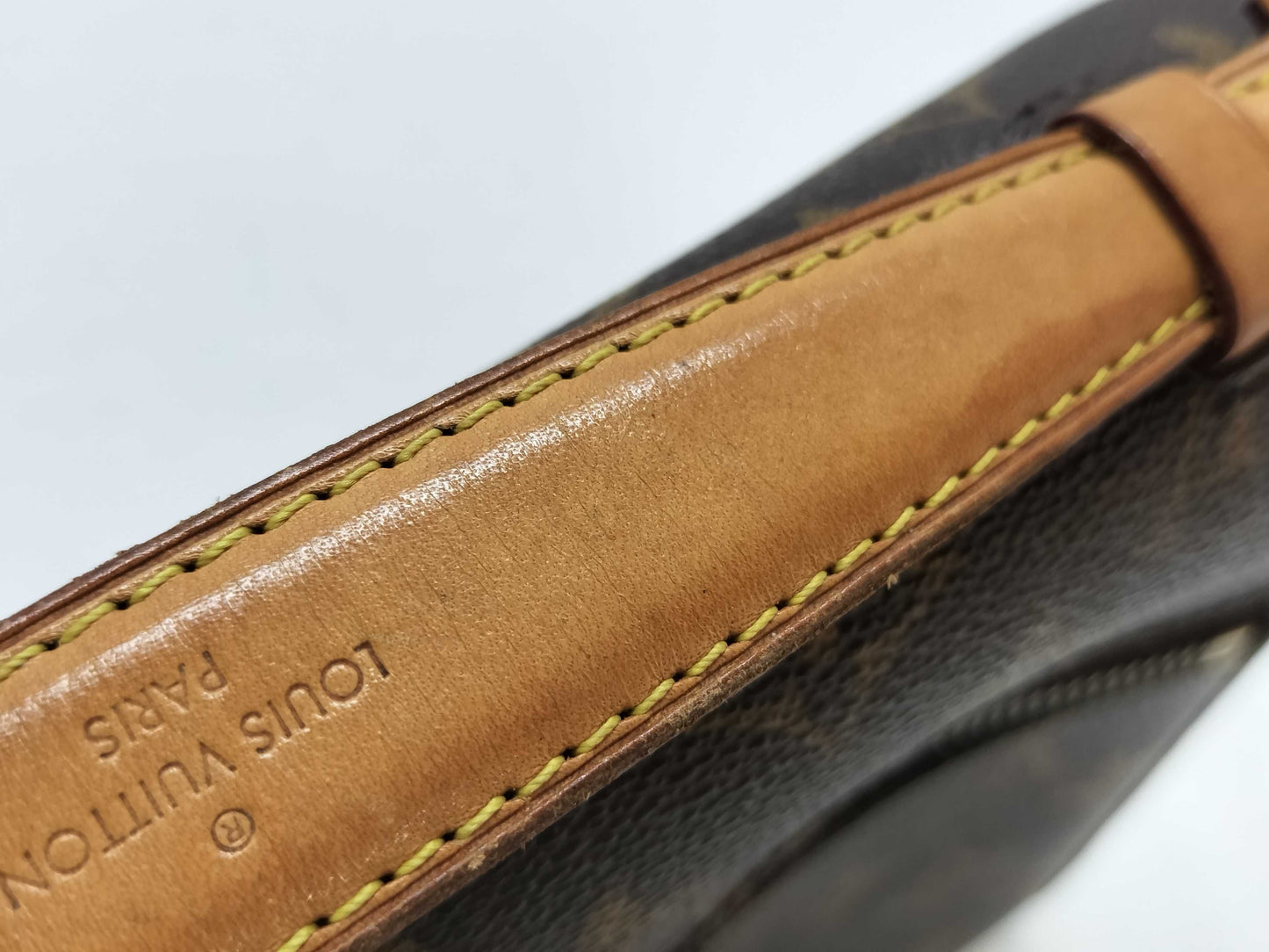 LOUIS VUITTON Monogram Louis Vuitton Message Shoulder Bag Handbag