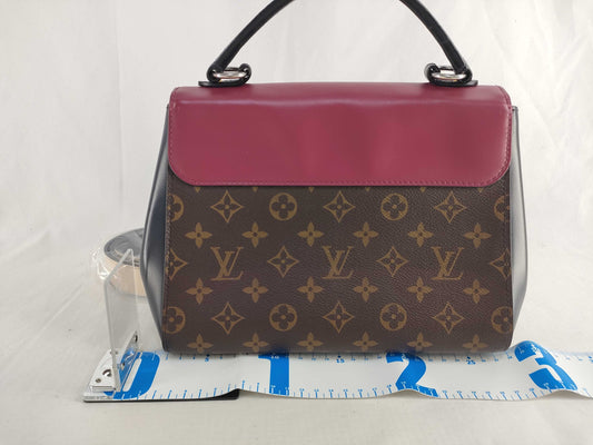LOUIS VUITTON Monogram Louis Vuitton CLUNY Shoulder Bag Handbag