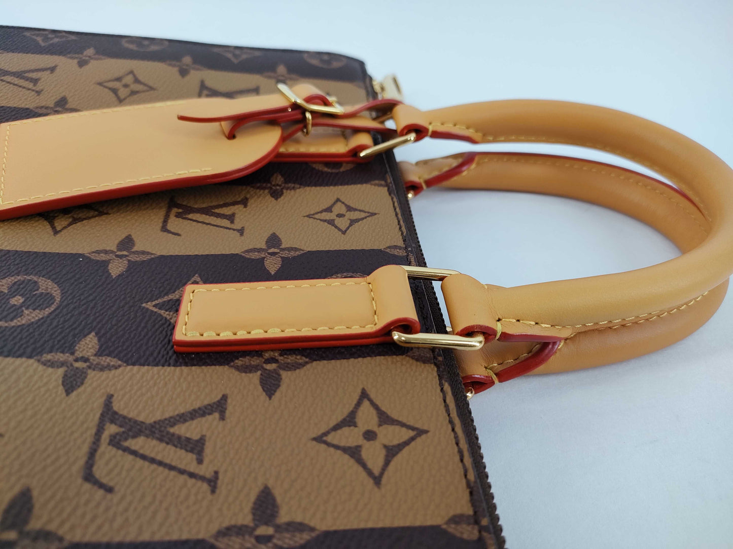 LOUIS VUITTON Monogram Sack Messenger Shoulder Bag Handbag