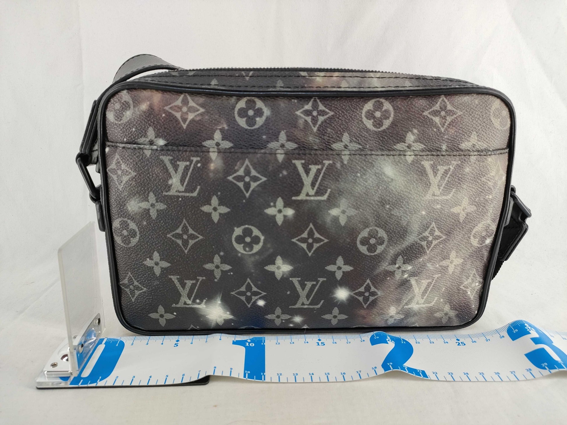LOUIS VUITTON Bumbag Shoulder Bag