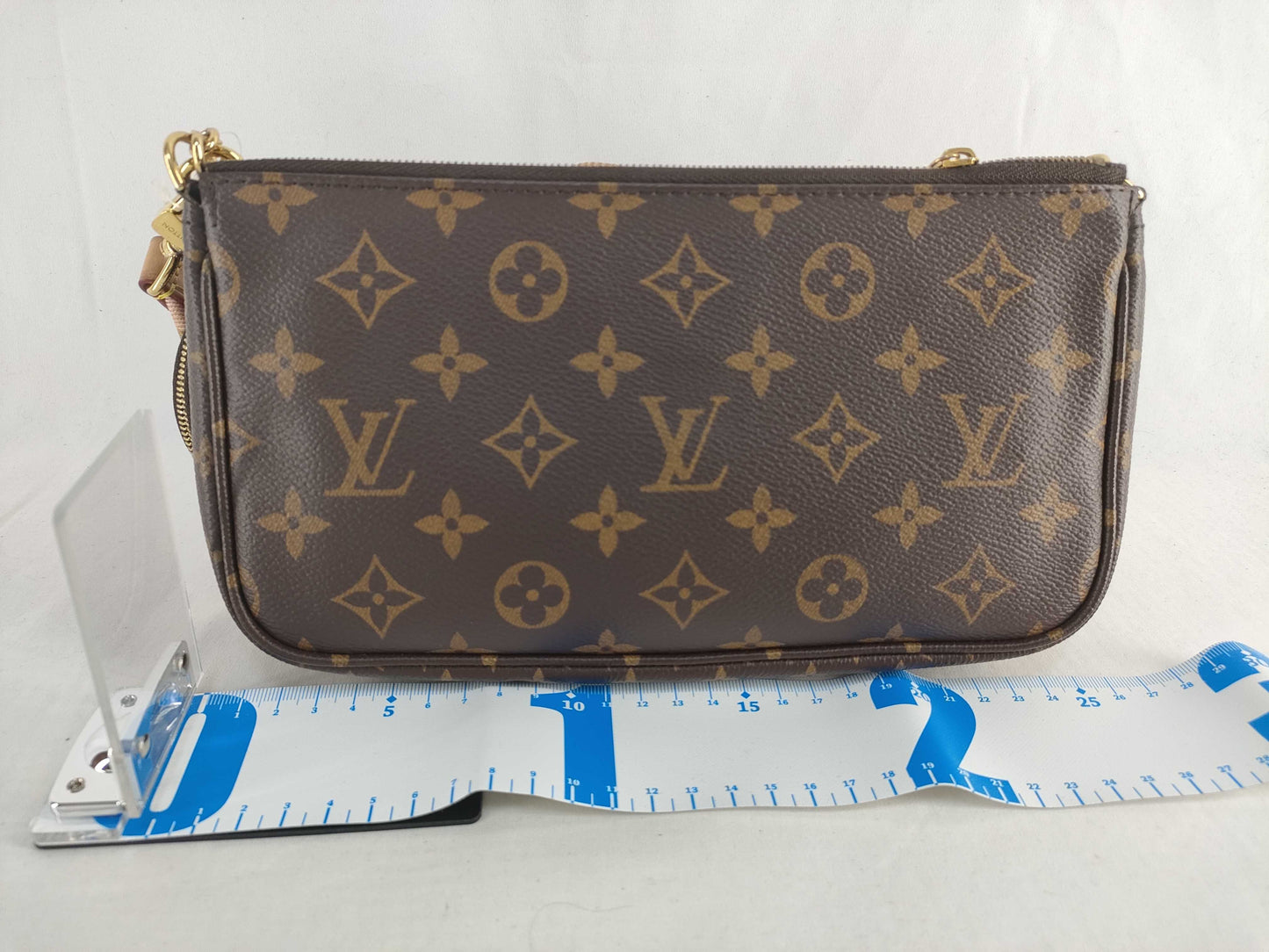 LOUIS VUITTON Monogram Louis Vuitton Monogram Multi Pochette Accessoires Pouch