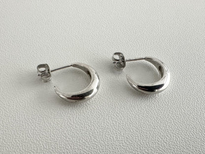 MARIHA Mystic Orbs Earrings Silver Collar Earrings