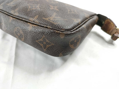 LOUIS VUITTON Monogram LV Accessoires Handbag