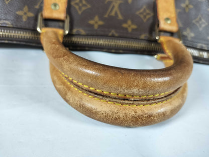 LOUIS VUITTON Monogram Louis Vuitton Keepall Bandouliere Boston Bag