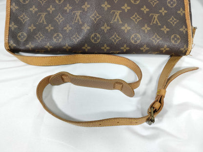 LOUIS VUITTON Monogram LV Shoulder Bag
