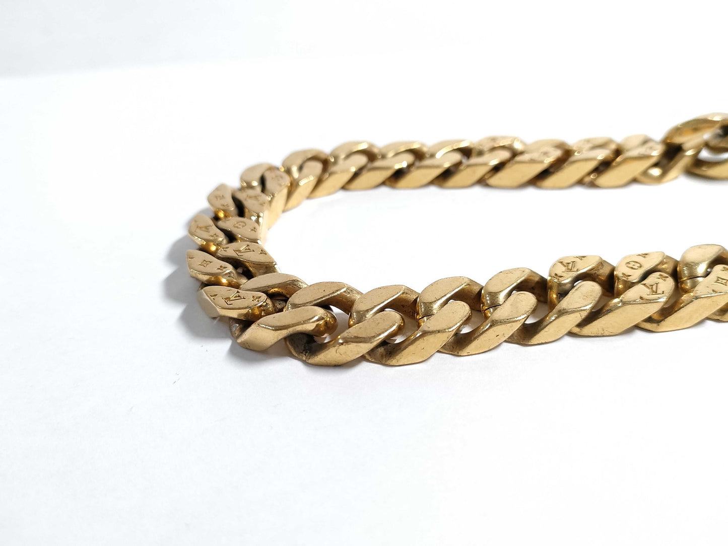 LOUIS VUITTON LV M00304 Necklace