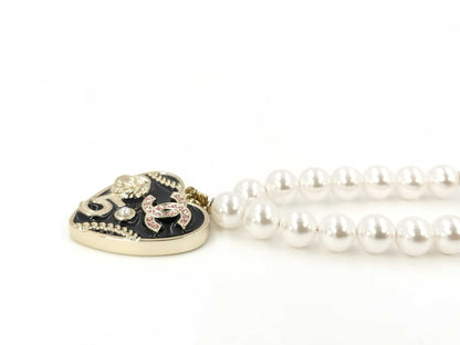 CHANEL NO.5 Heart Necklace B24 Necklace