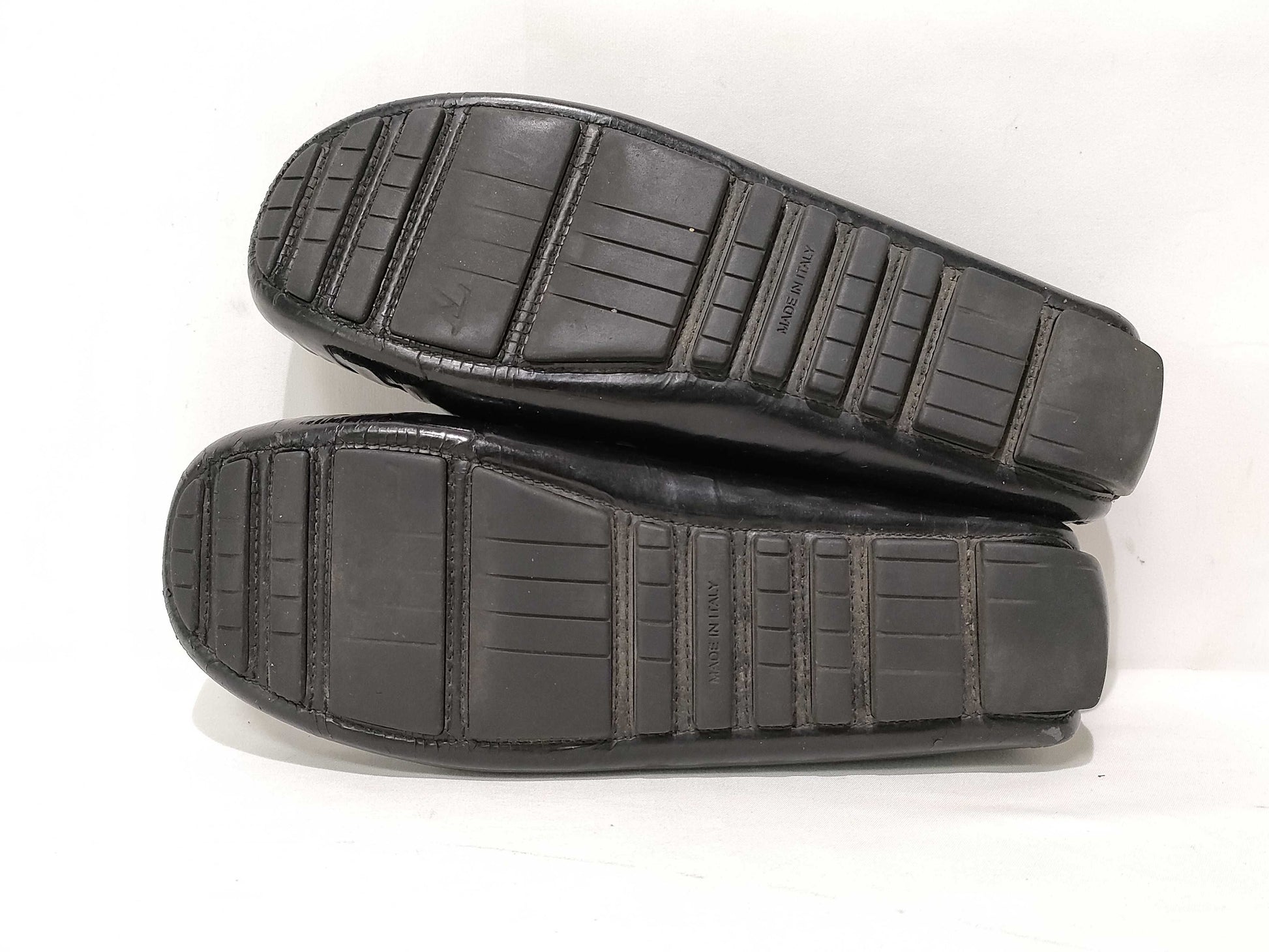 LOUIS VUITTON Louis Vuitton Driving Shoes Black Loafers