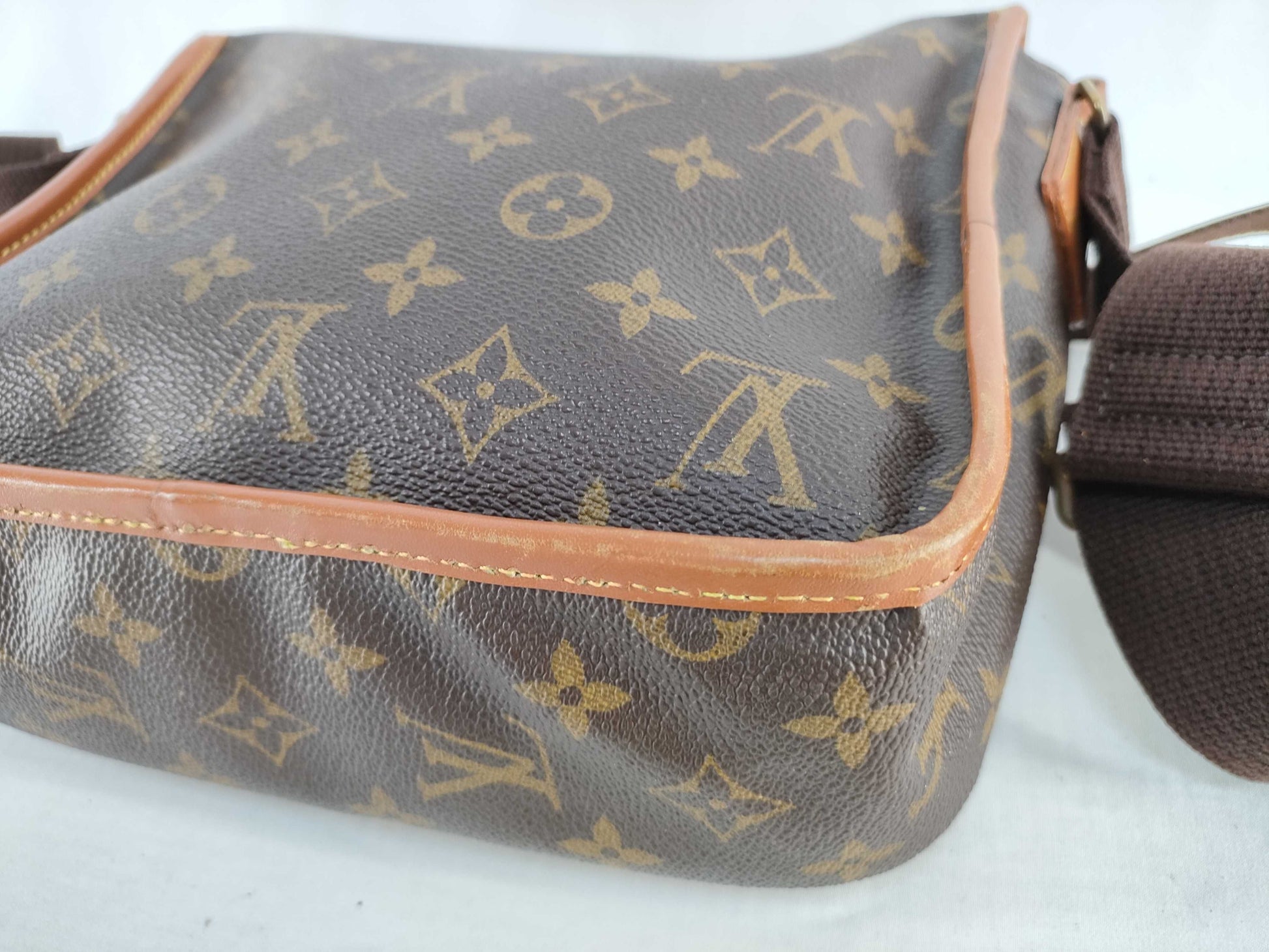 LOUIS VUITTON Monogram Louis Vuitton Messenger Bosfall PM Shoulder Shoulder Bag