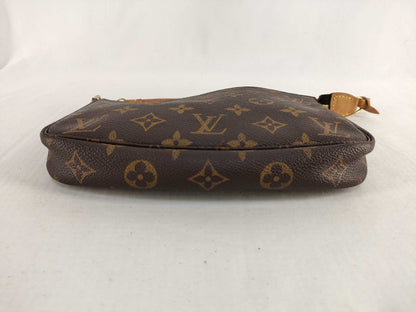 LOUIS VUITTON Monogram Accessoir Monogram AR1929 Pouch