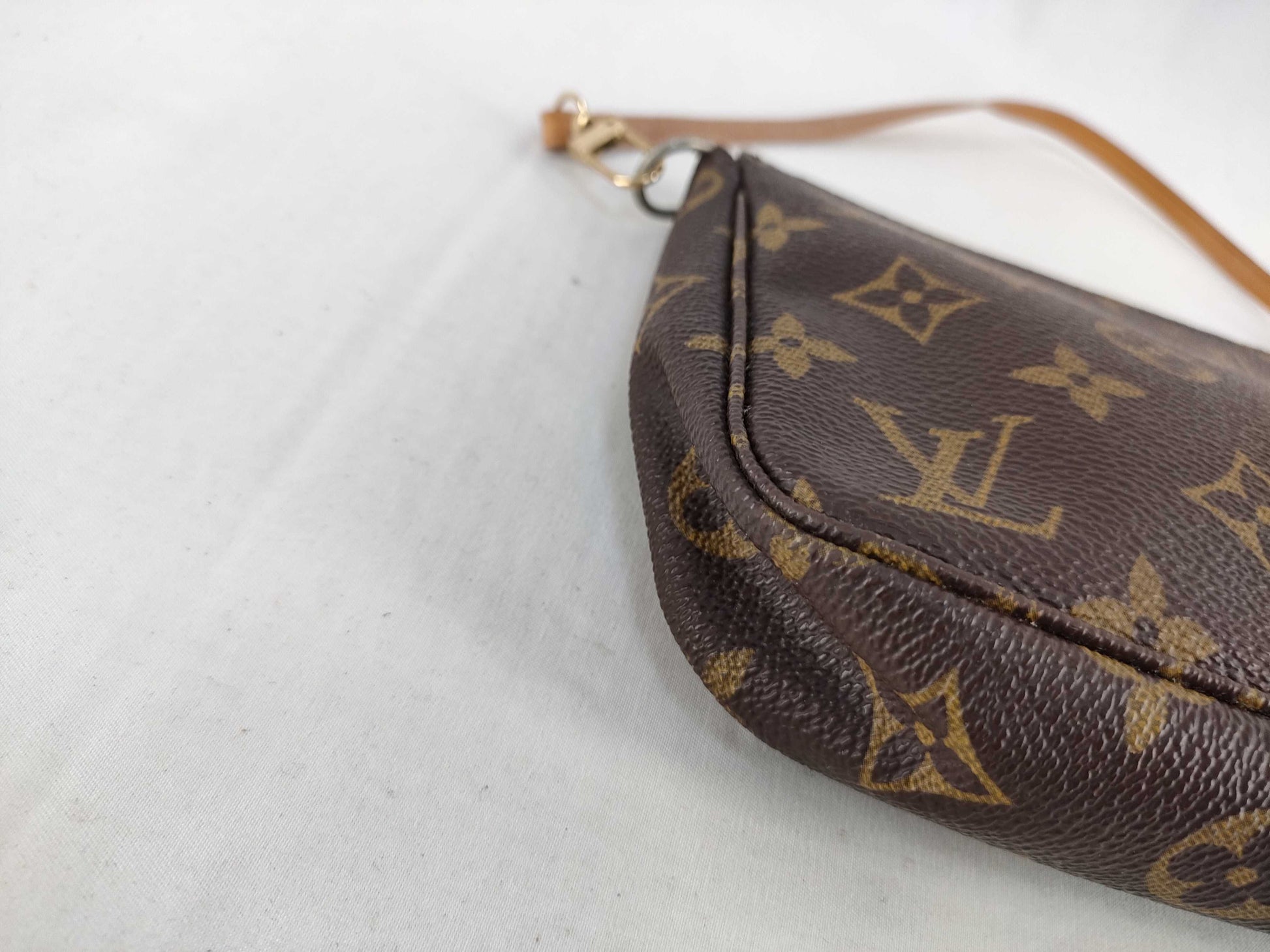 LOUIS VUITTON Monogram Accessoir Monogram VI0999 Pouch