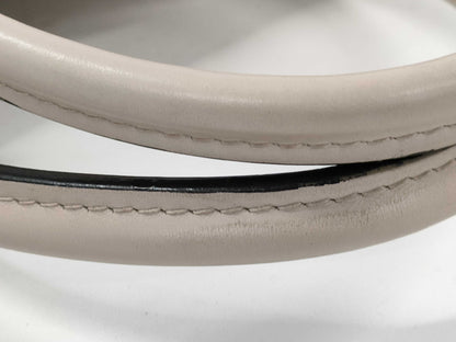 LOUIS VUITTON Louis Vuitton On My Side MM Handbag