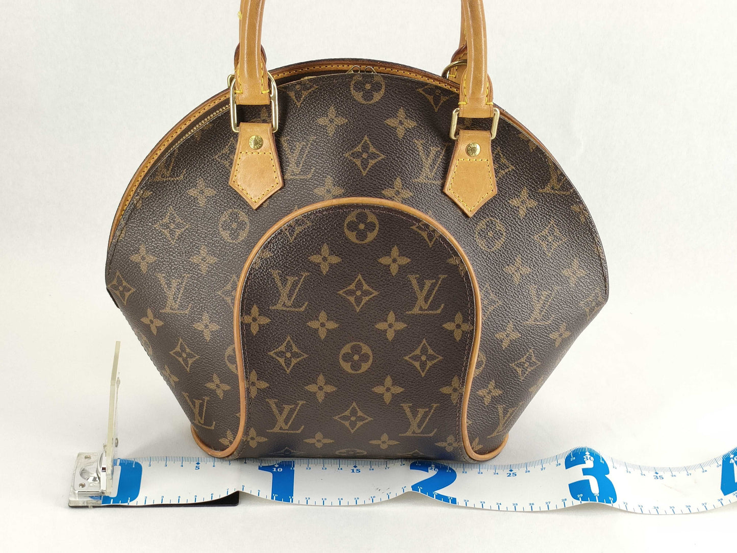 LOUIS VUITTON Monogram LOUIS VUITTON Ellipse MM M51126 Handbag