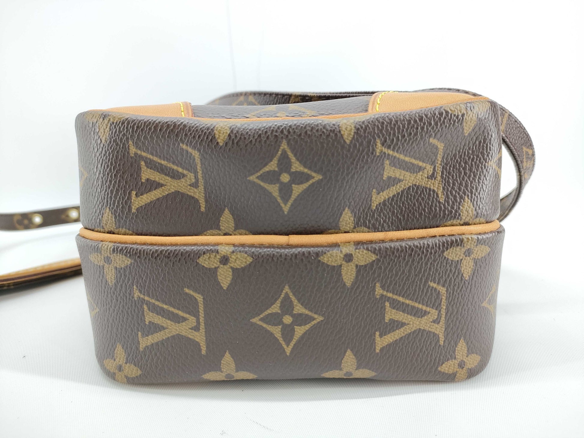 LOUIS VUITTON Monogram LOUIS VUITTON Monogram Amazon M45236 Shoulder Bag