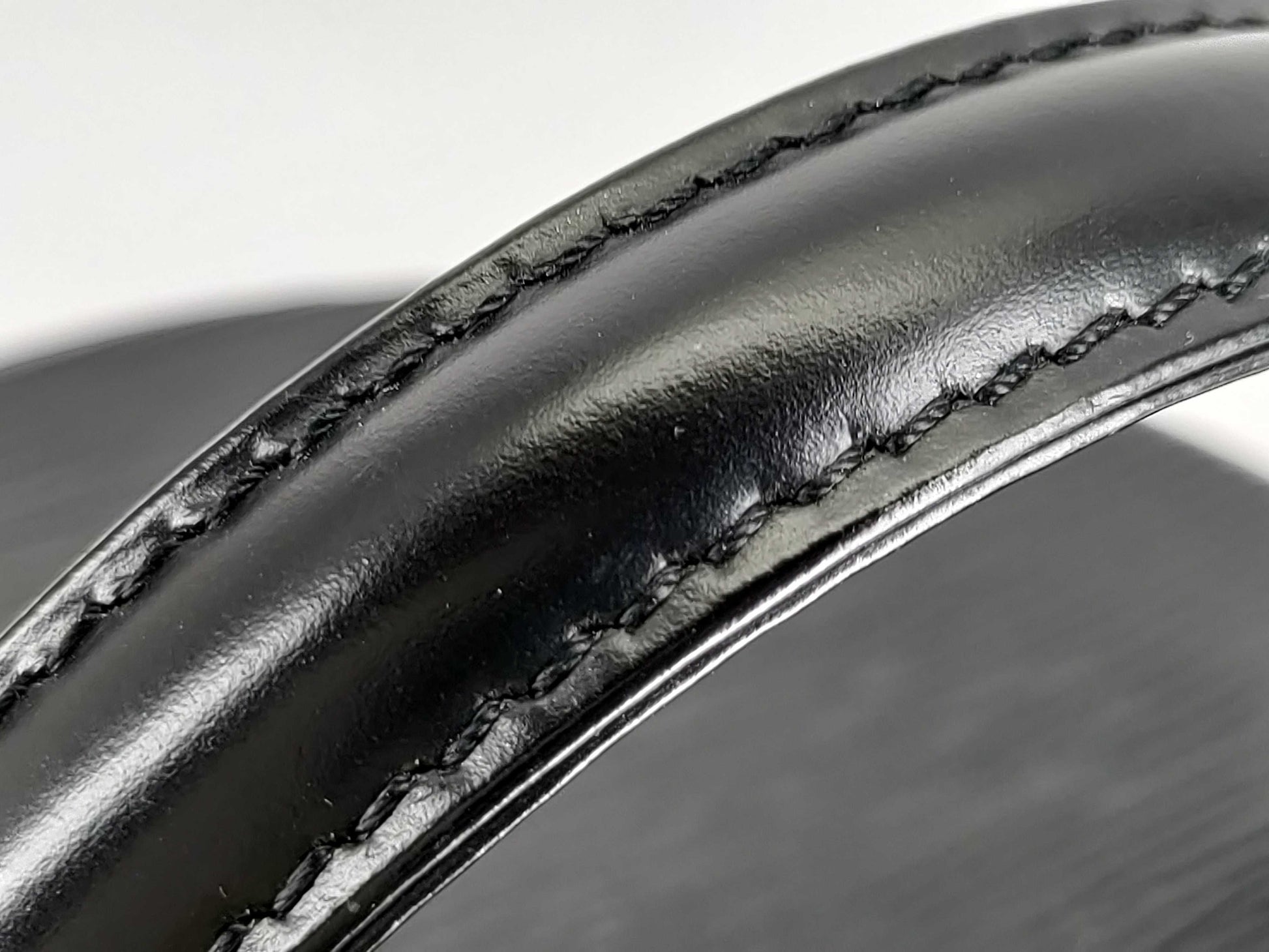 LOUIS VUITTON Epi LOUIS VUITTON Cannes M48032 Handbag