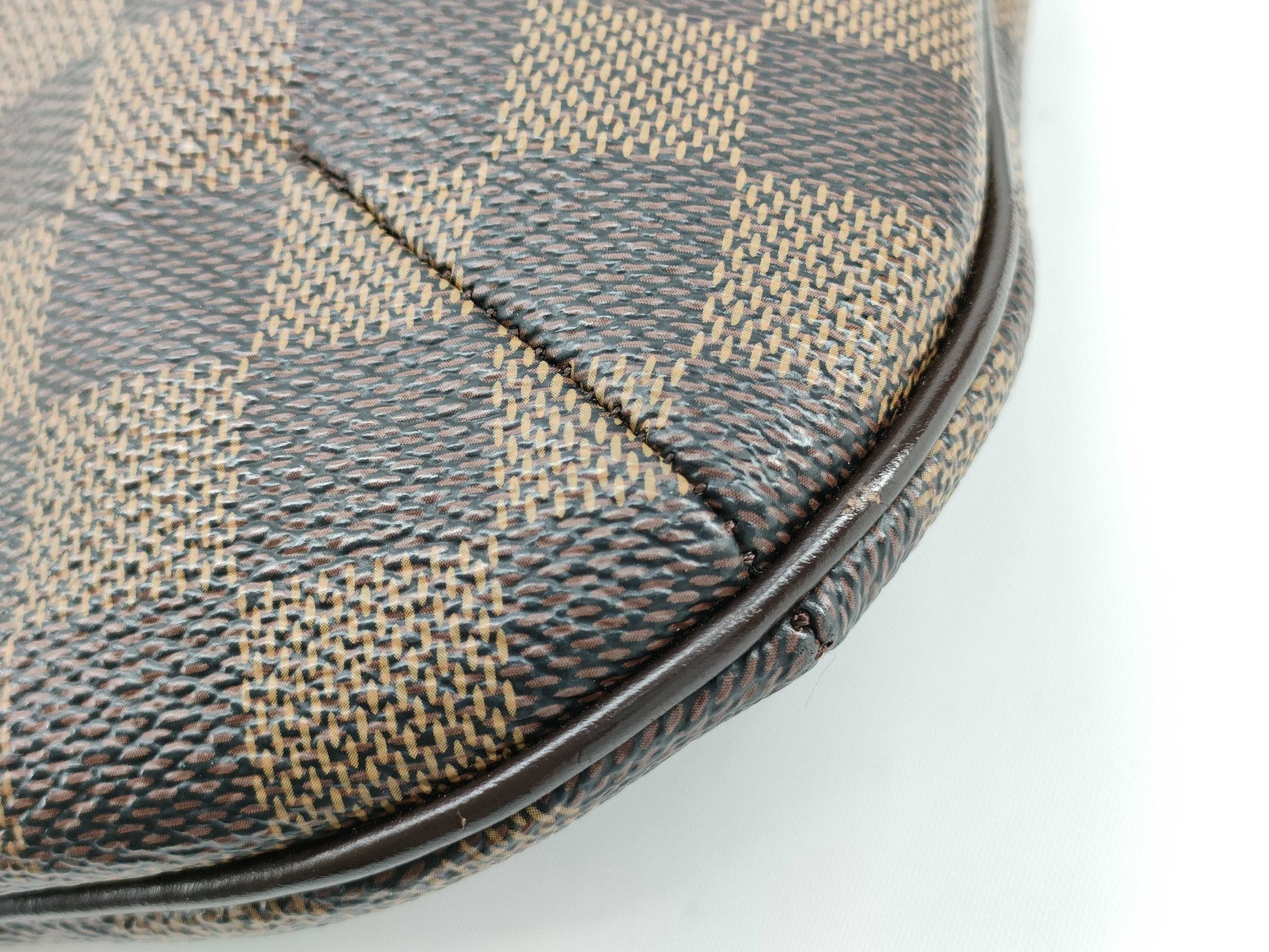 LOUIS VUITTON Damier LOUIS VUITTON Bloomsbury PM N42251 Shoulder Bag