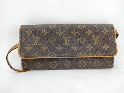 LOUIS VUITTON Monogram LOUIS VUITTON Pochette Twin M51852 Shoulder Bag