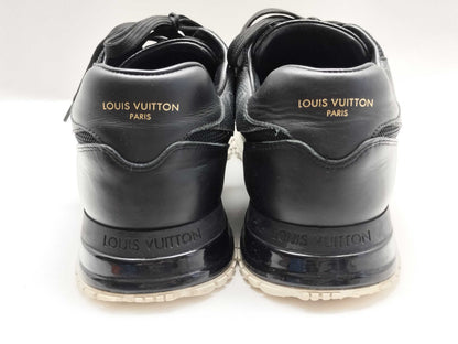LOUIS VUITTON ◎. Sneakers