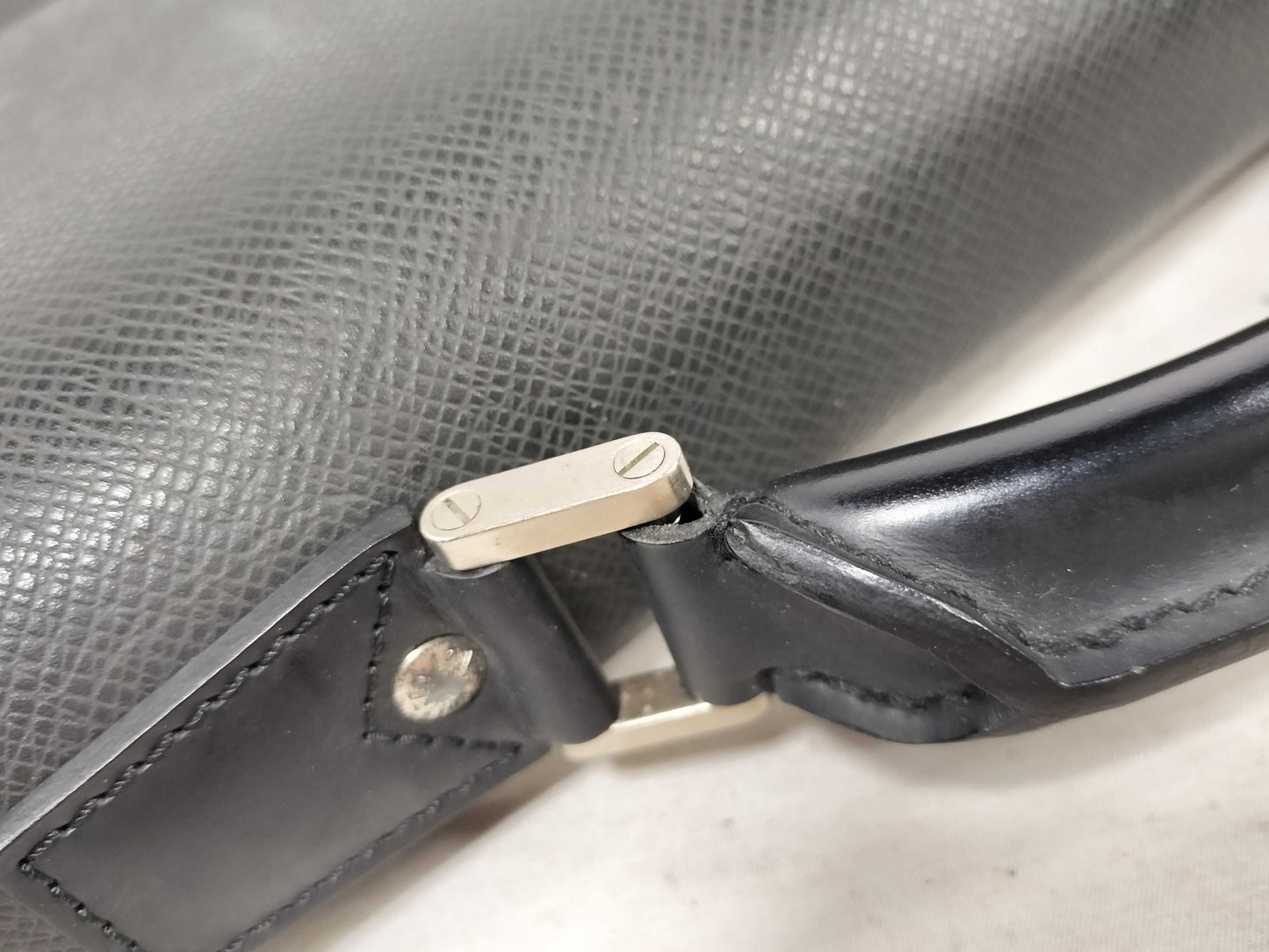 LOUIS VUITTON LV Robusto Business Bag