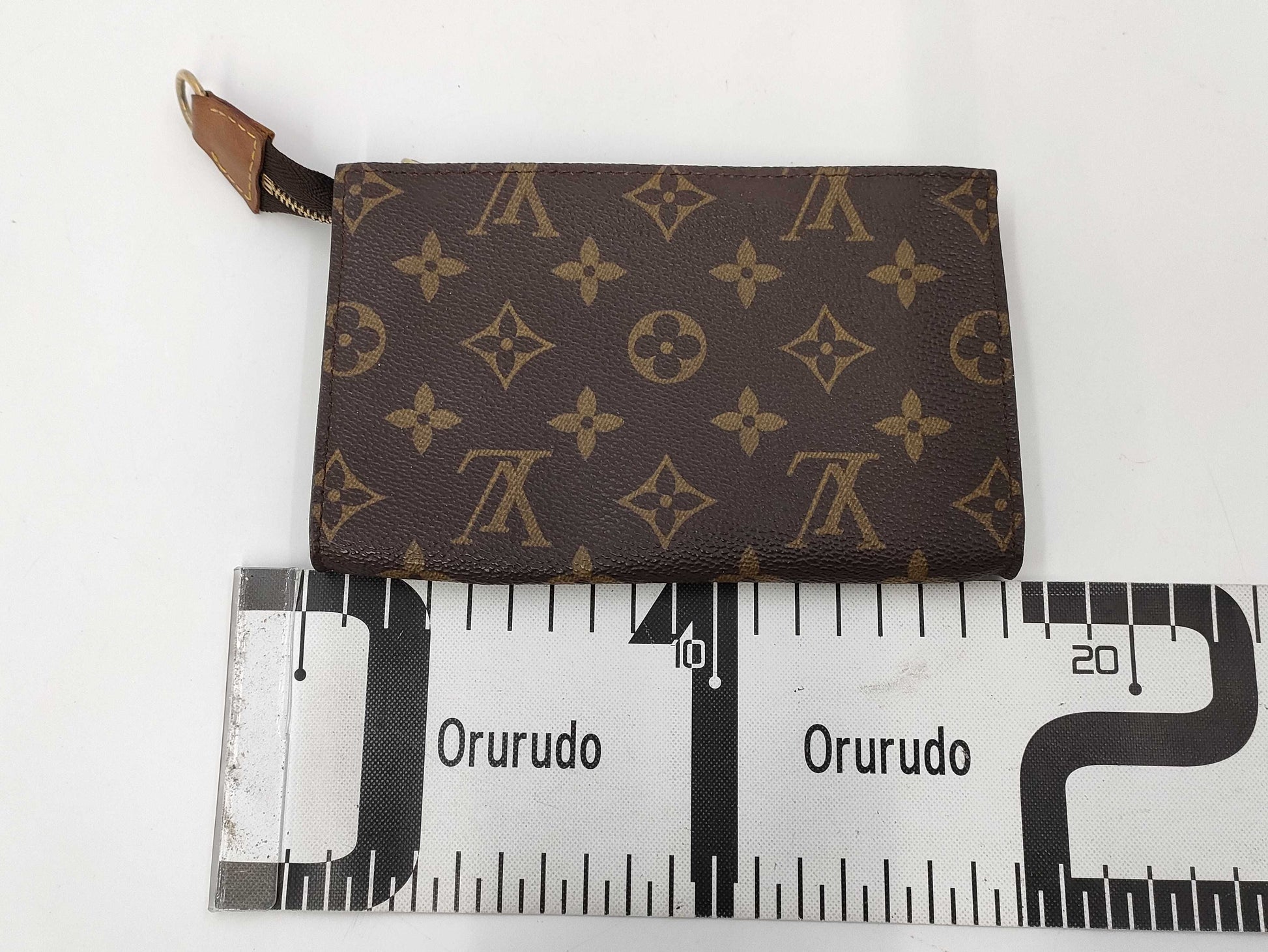 LOUIS VUITTON Louis Vuitton Monogram Pochette Toilette Pouch