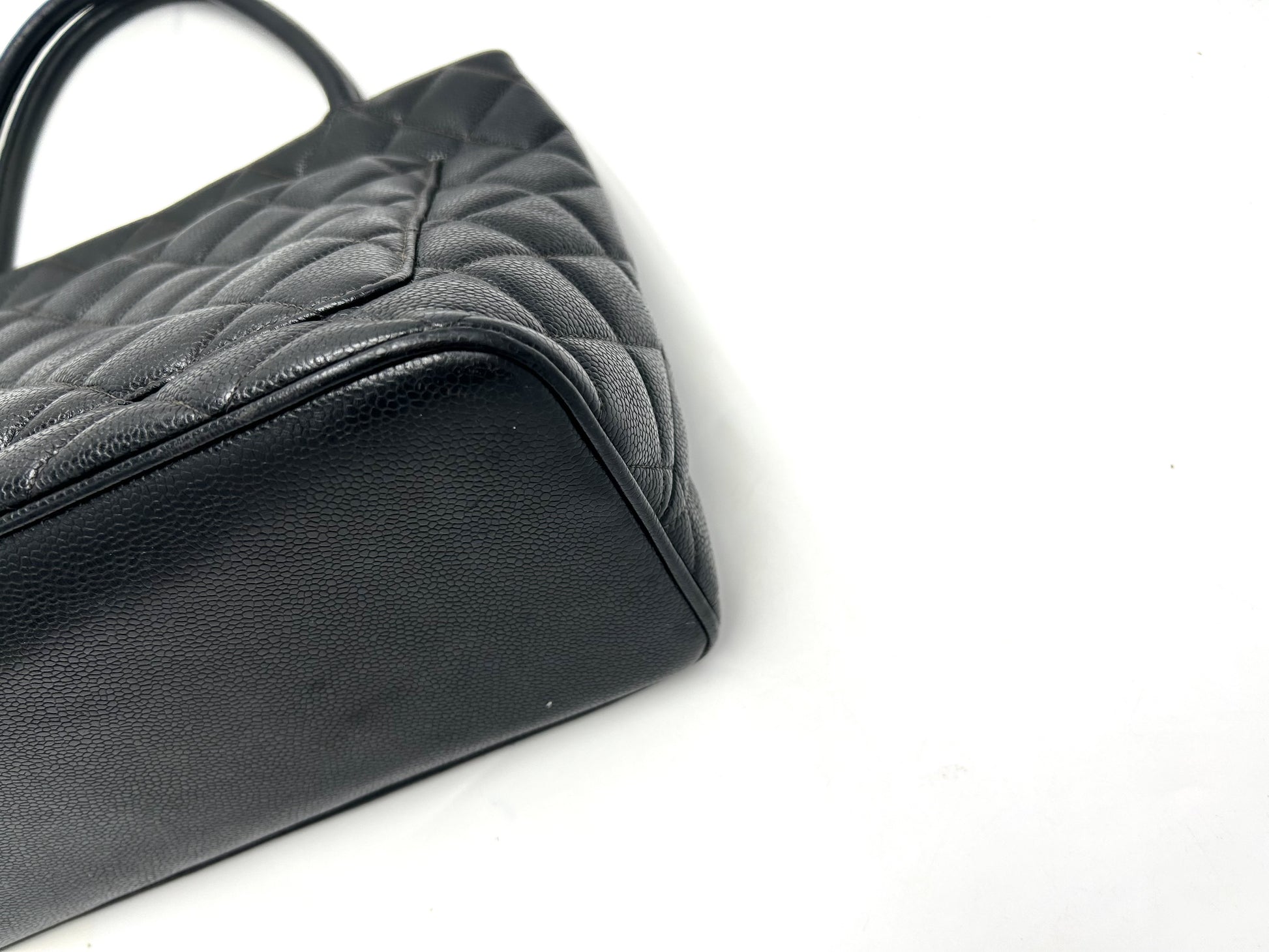 CHANEL Reissue Tote Caviar Skin Gold Hardware Bag