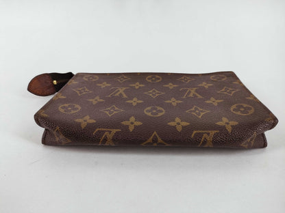 LOUIS VUITTON Monogram Poche Toilette Monogram Pouch