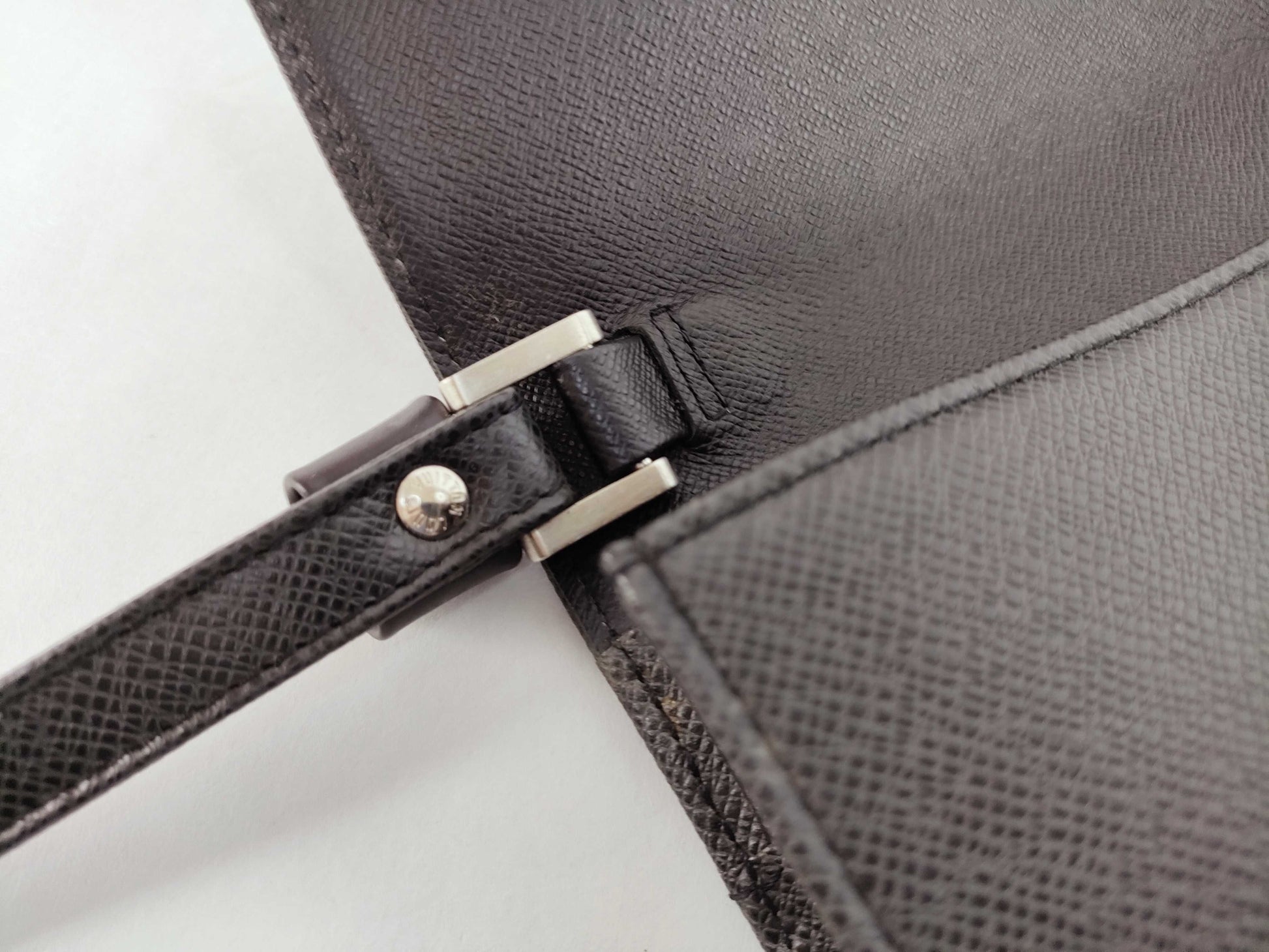 LOUIS VUITTON Taiga LV Selenga M30782 Taiga Second Bag