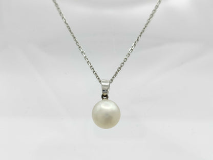 MIKIMOTO Pearl Necklace, 8.6mm Diameter, 18K Gold, 5.3g 