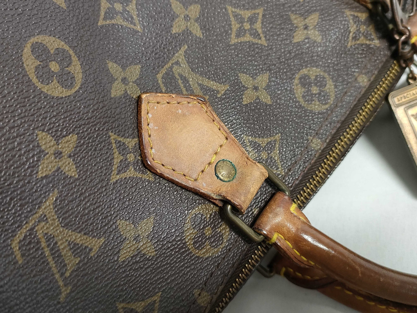 LOUIS VUITTON Monogram Vuitton Bag Handbag