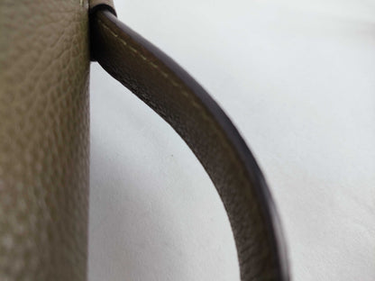 LOUIS VUITTON Taiga Louis Vuitton Vivienne NM 2-Way Handbag