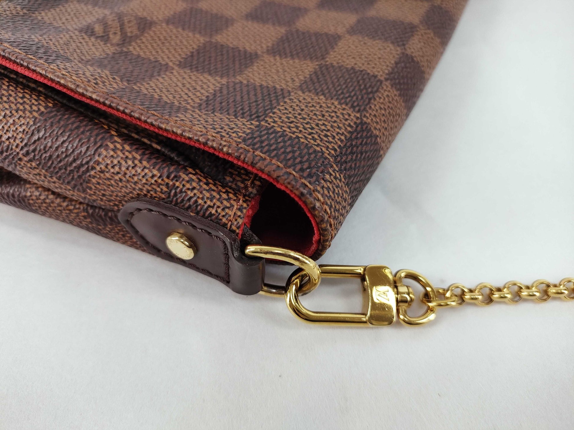 LOUIS VUITTON Damier Favorite MM 2-Way Accessory Pouch Shoulder Bag