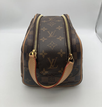 LOUIS VUITTON Dopp Kit Second Bag