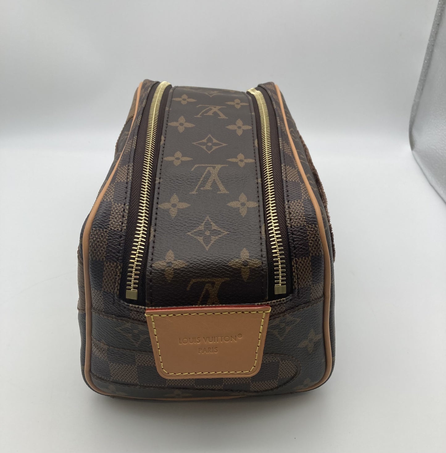 LOUIS VUITTON Dopp Kit Second Bag