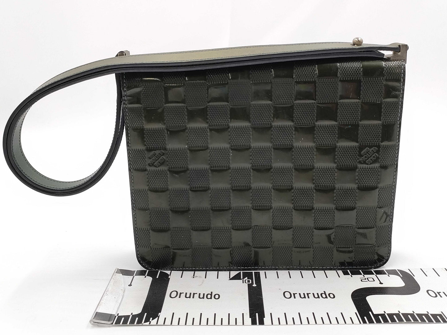LOUIS VUITTON Verni Verni Cabaret Shoulder Bag