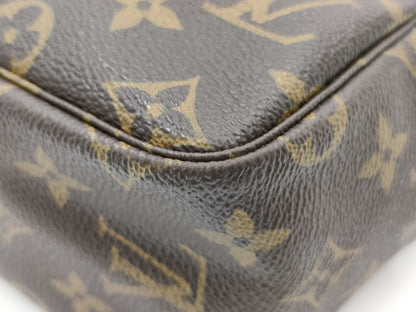 LOUIS VUITTON Monogram True Toilette Second Bag
