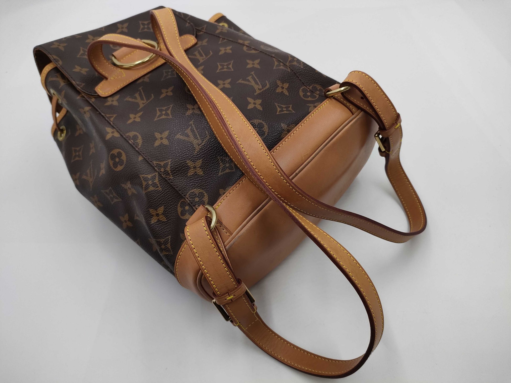 LOUIS VUITTON Monogram Monsuri Rucksack