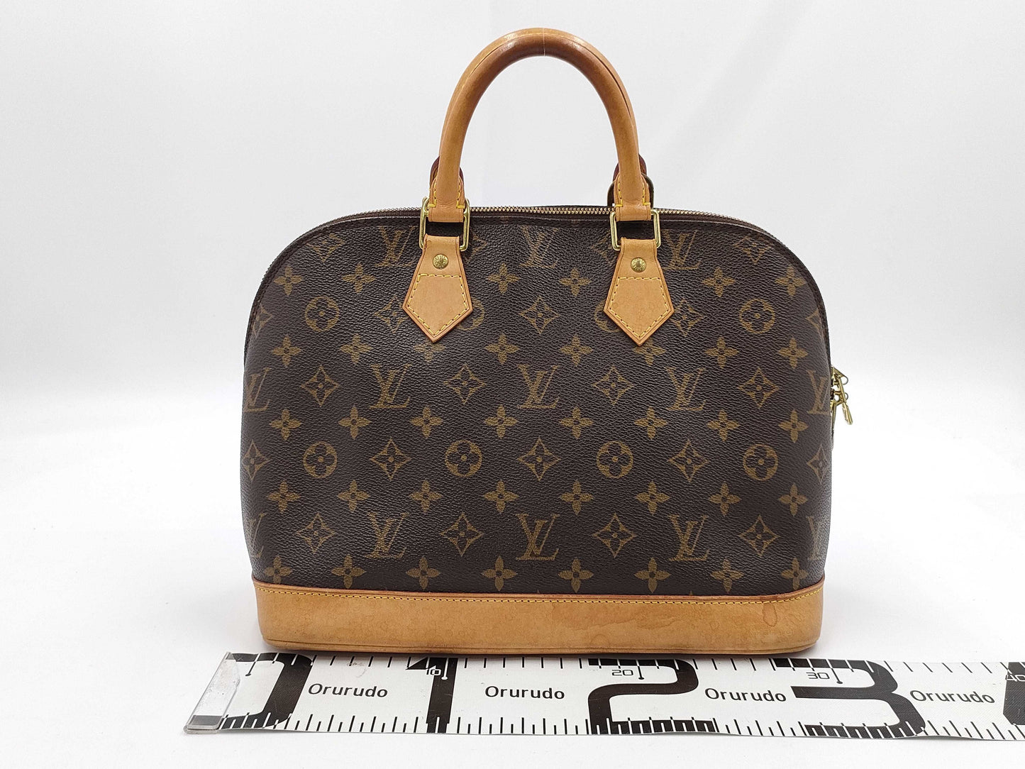 LOUIS VUITTON Monogram ALMA Handbag