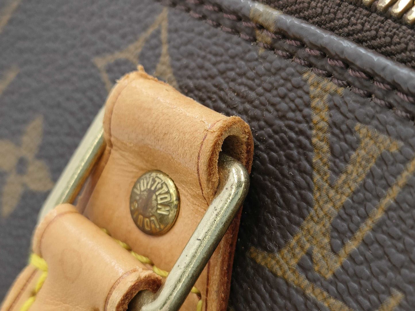 LOUIS VUITTON Monogram ALMA Handbag