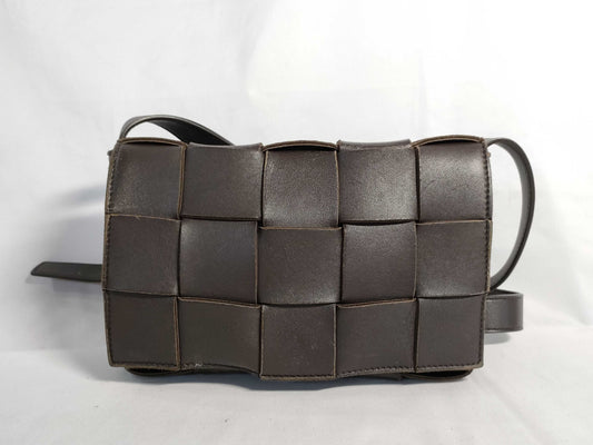 BOTTEGA VENETA Intrecciato BOTTEGA VENETA Bottega Veneta Maxi Intrecciato Cassette Shoulder Bag Brown Shoulder Bag