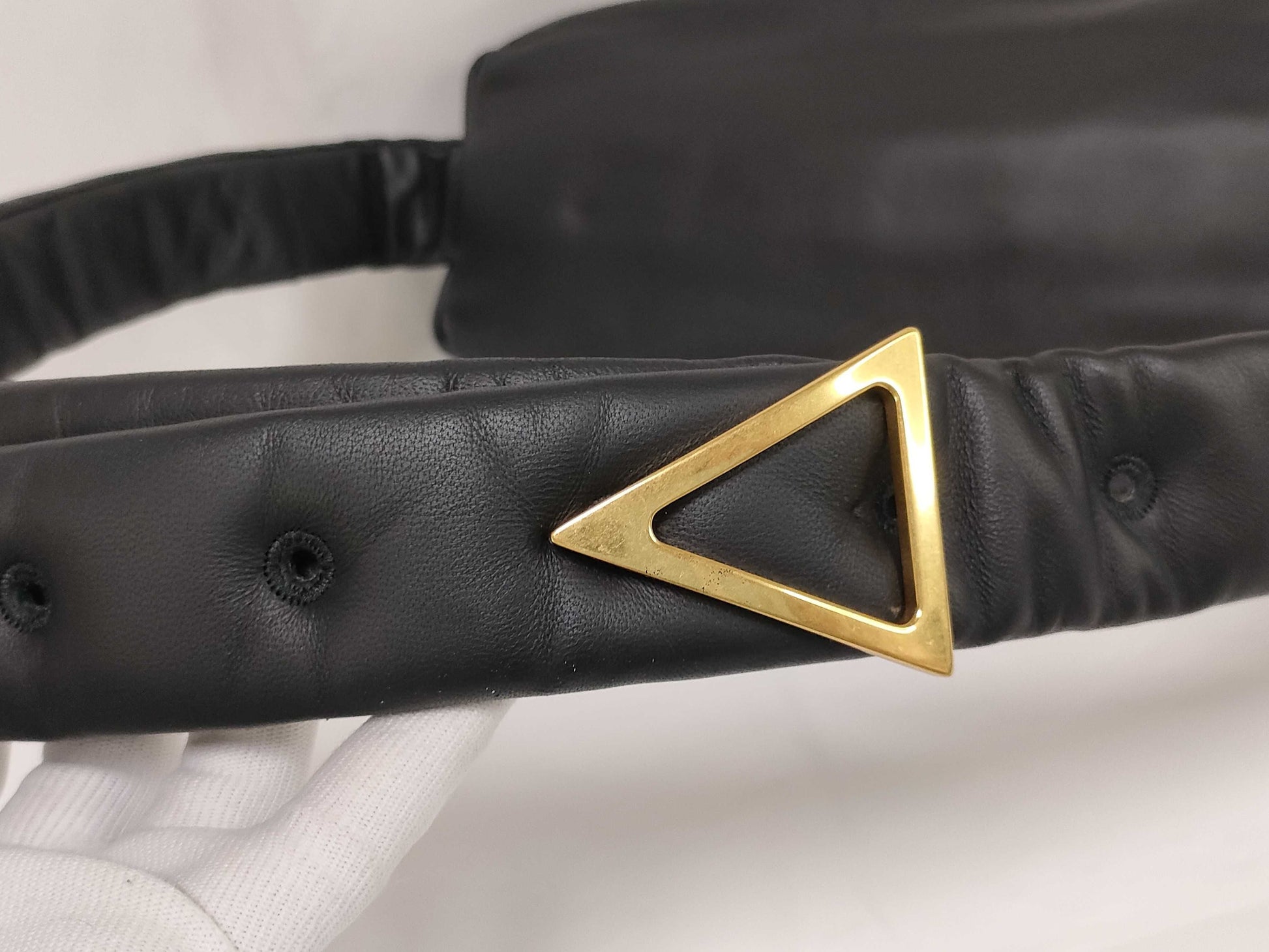 BOTTEGA VENETA Bottega Leather Body Bag