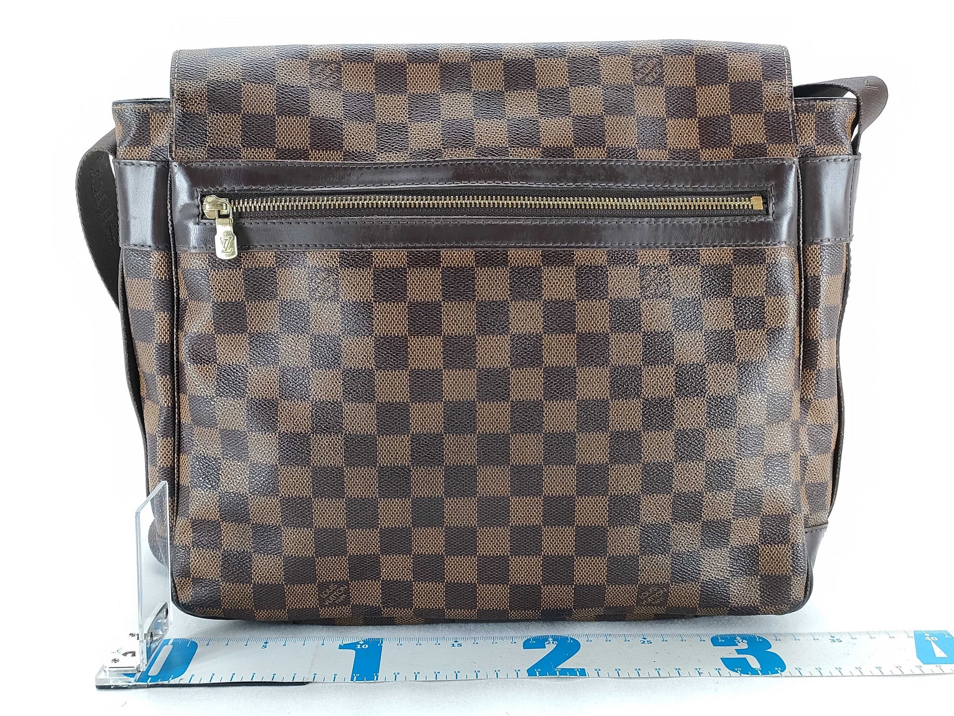 LOUIS VUITTON Damier Bastille Shoulder Bag