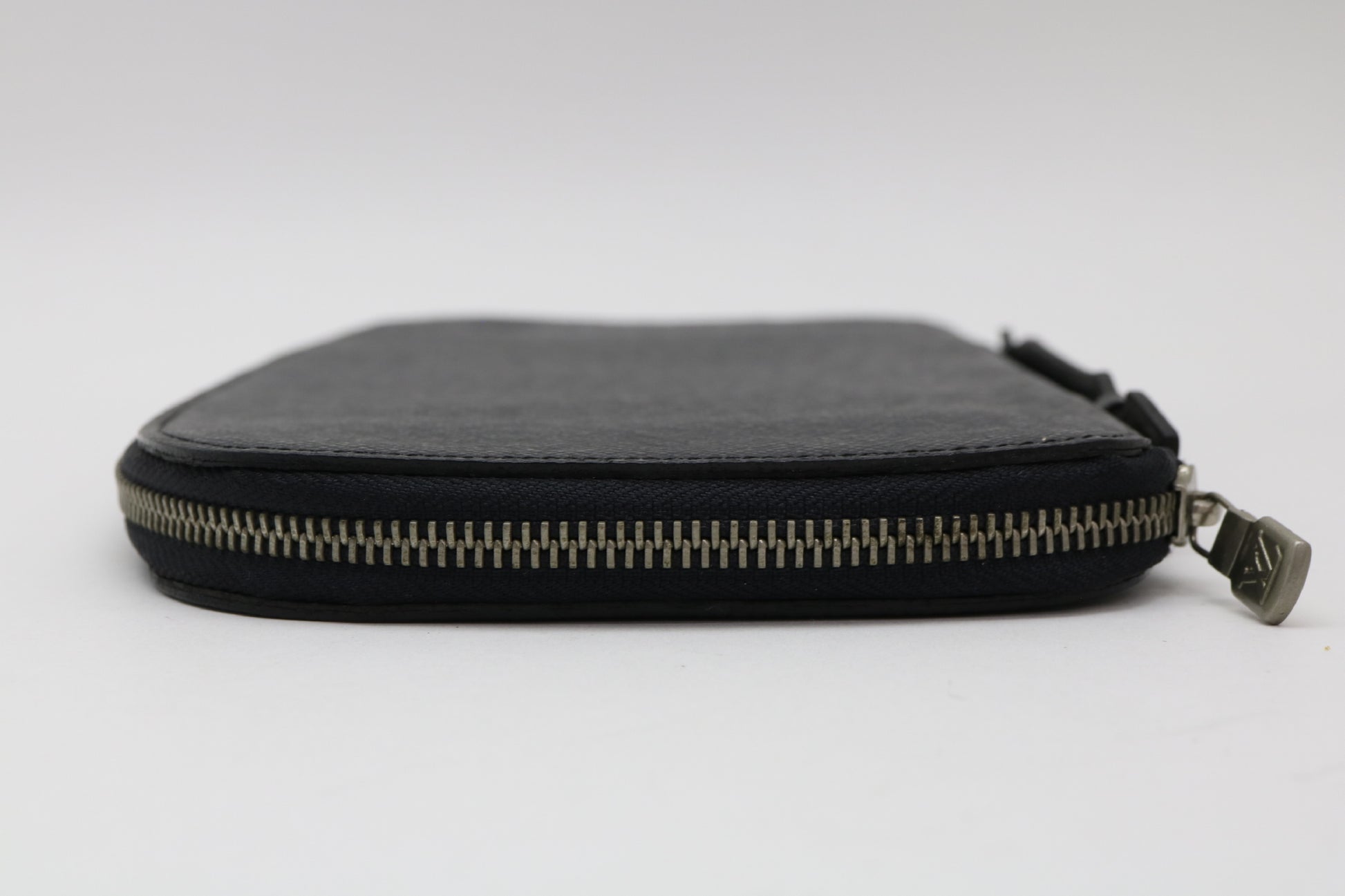 LOUIS VUITTON Taiga Taiga Organizer Atoll Wallet