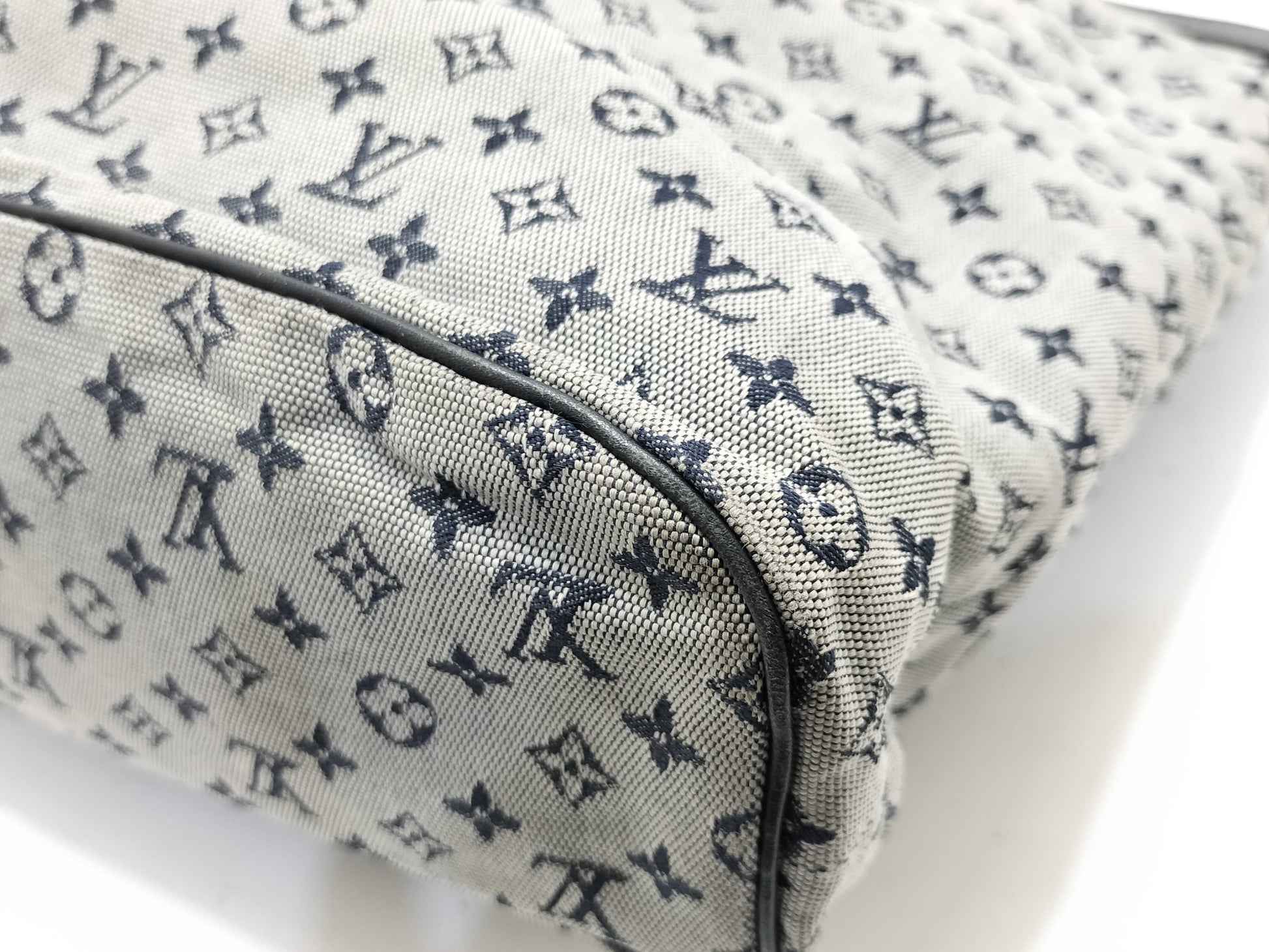 LOUIS VUITTON Monogram Louis Vuitton Monogram Mini Lucille GM M92675 Tote Bag