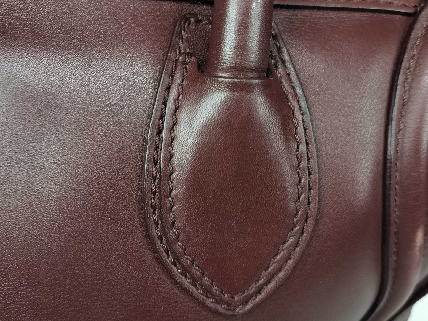 CELINE Luggage Bordeaux Handbag