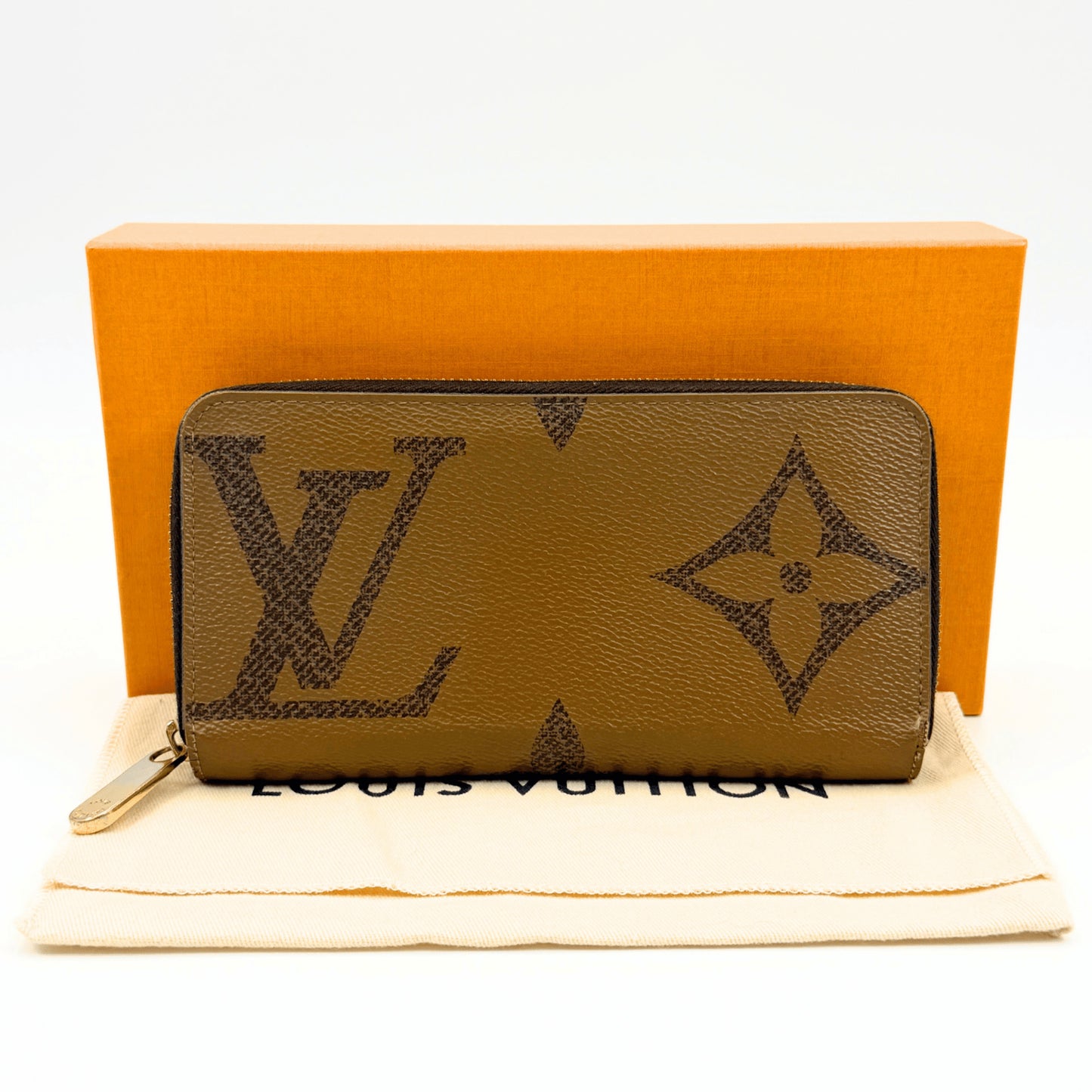 LOUIS VUITTON Monogram Giant Reverse Zippy Wallet M69353 Wallet with Box and Dust Bag