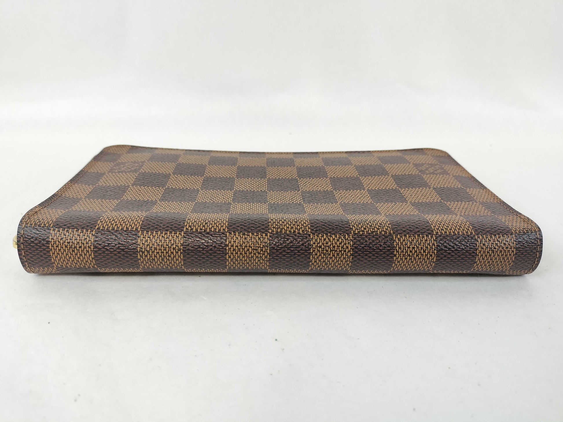 LOUIS VUITTON Damier Zippy Organizer Wallet 